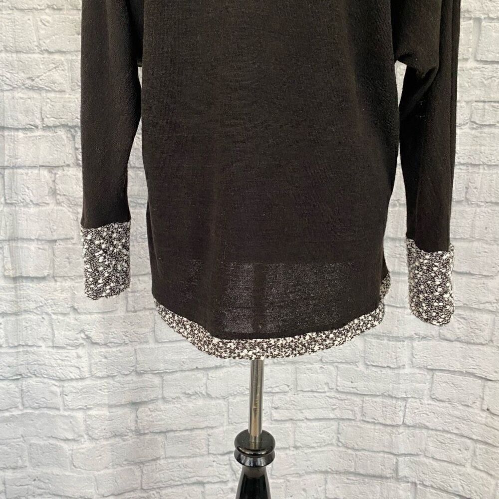 Michael Tyler women M pullover cowl neck sweater scallop front black & white - Picture 6 of 10